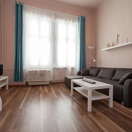 Calm And Cozy In The Centre Daire Budapeşte